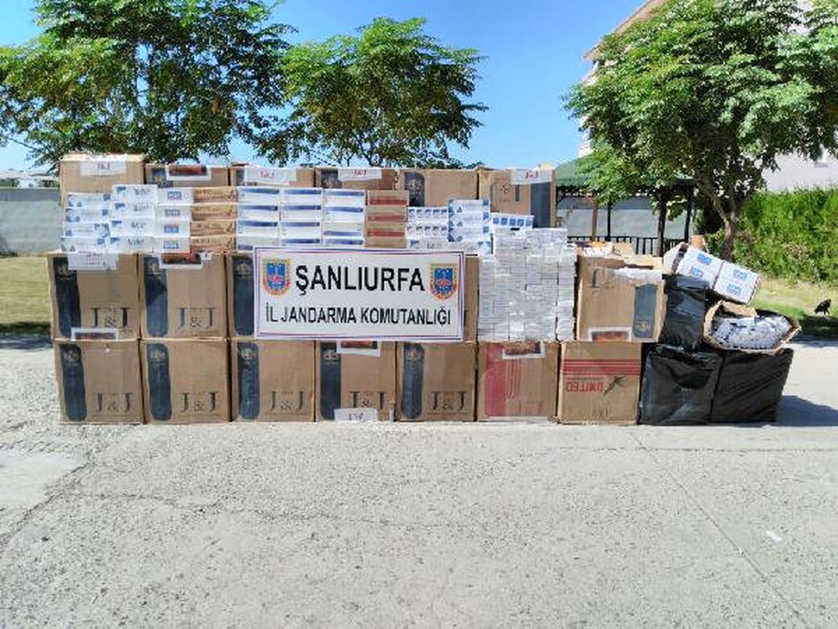 Suruç\'ta 6 Bin 702 Paket Kaçak Sigara Ele Geçti