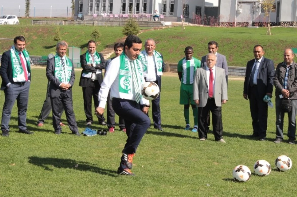 Yeşil Kırşehirspor\'un Tesisleri Açıldı