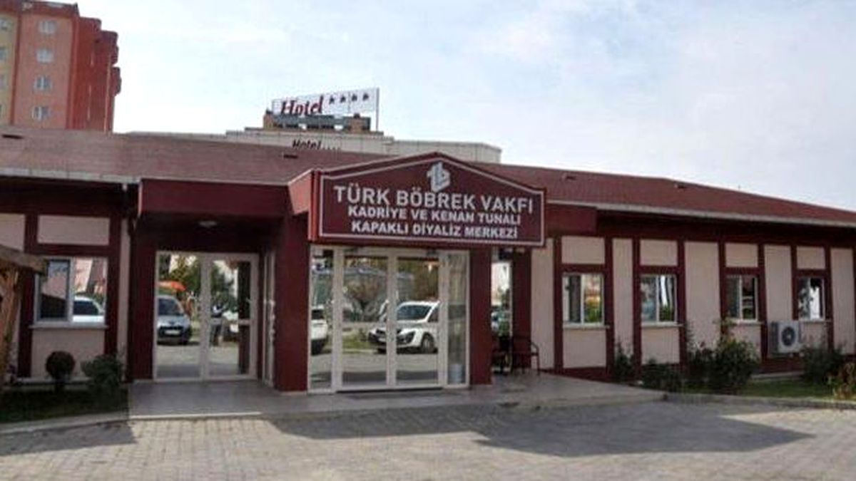 Bakanlık, 18 Hastaya Hepatit Bulaştıran Diyaliz Merkezini Karantinaya Aldı