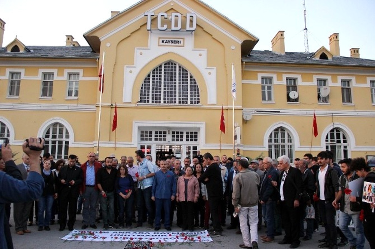 Ankara Patlamasında Hayatını Kaybedenler Anıldı