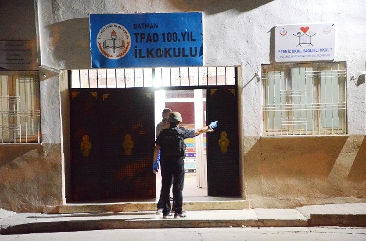 Batman\'da 4 Ayrı Noktaya Ses Bombası Atıldı
