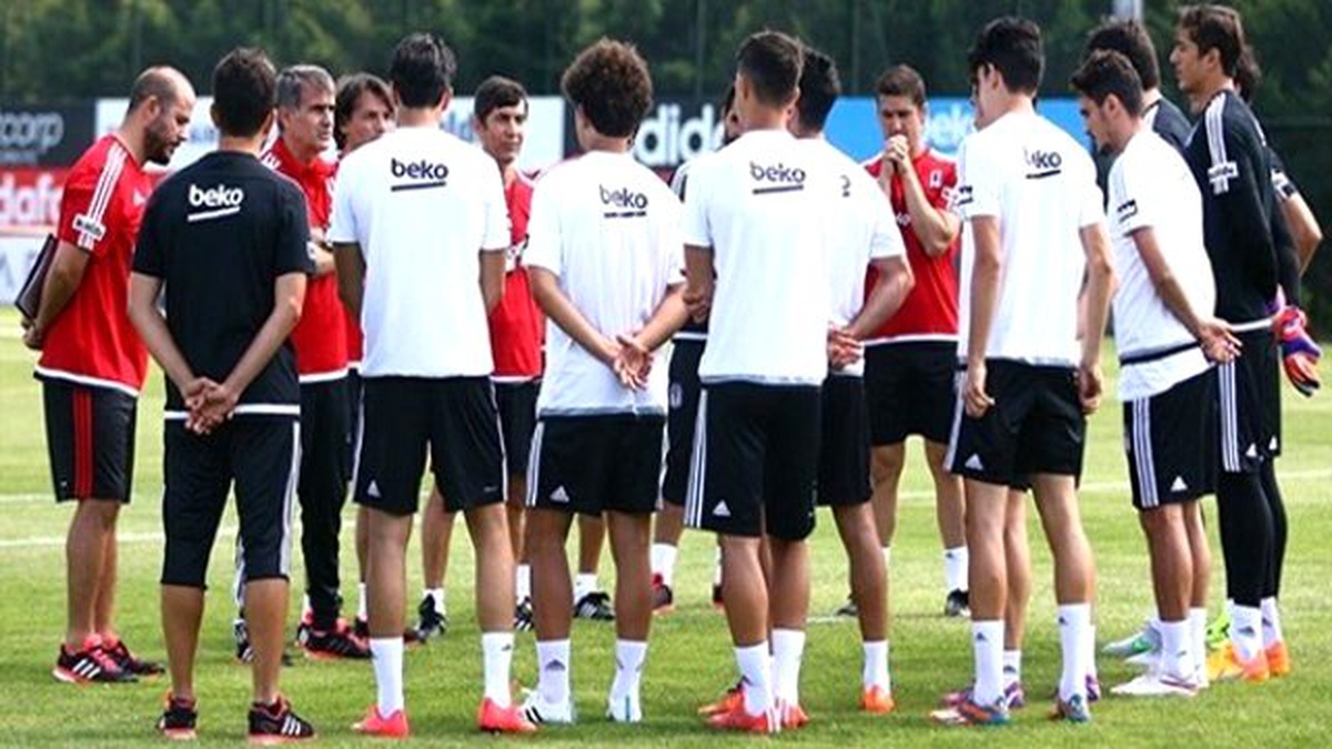 Beşiktaş\'ın Antrenmanında Gerginlik