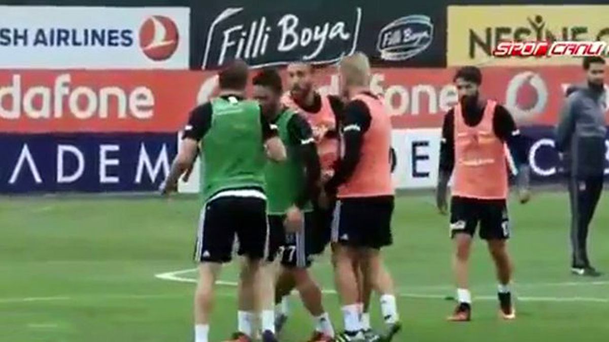 Beşiktaş'ta Caner ile Cenk Tosun Antrenmanda Tartışma Yaşadı