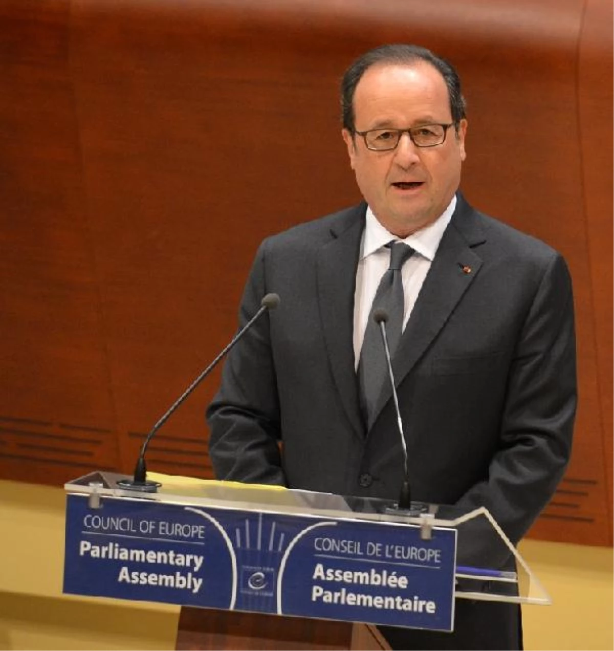 Cumhurbaşkanı François Hollande: "Türkiye\'yle Diyalog Sürmeli"