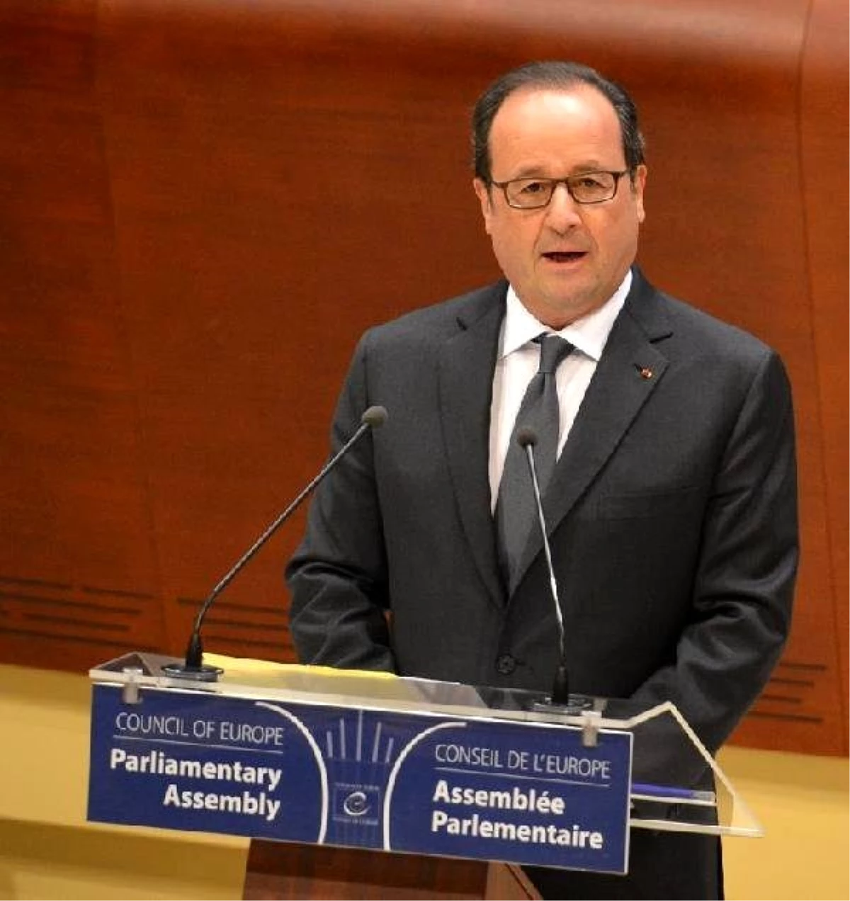 Görüntülü Haber) Cumhurbaşkanı François Hollande: "Türkiye\'yle Diyalog Sürmeli"