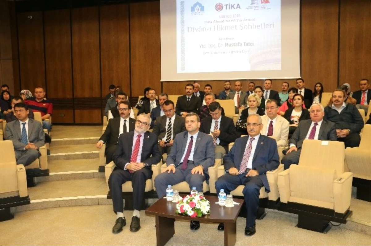 Divan-ı Hikmet Sohbetleri'ne Yrd. Doç. Dr. Mustafa Tatçı Konuk Oldu