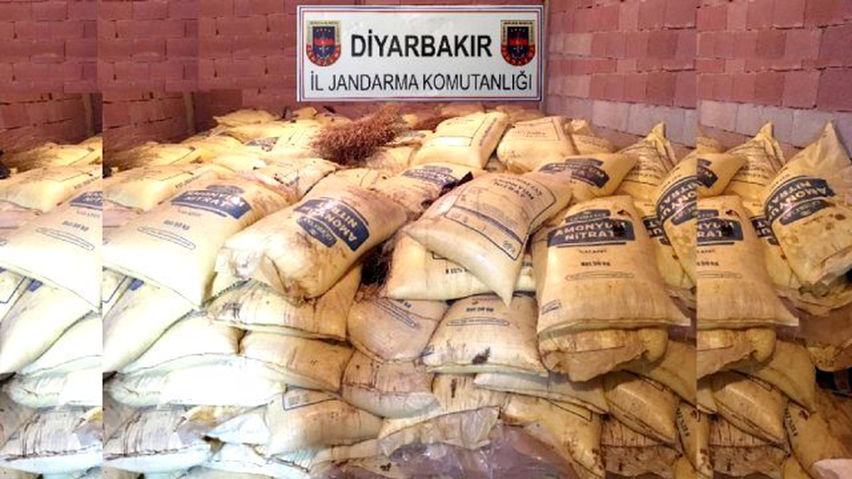 Diyarbakır\'da 20 Ton Amonyum Nitrat Ele Geçirildi