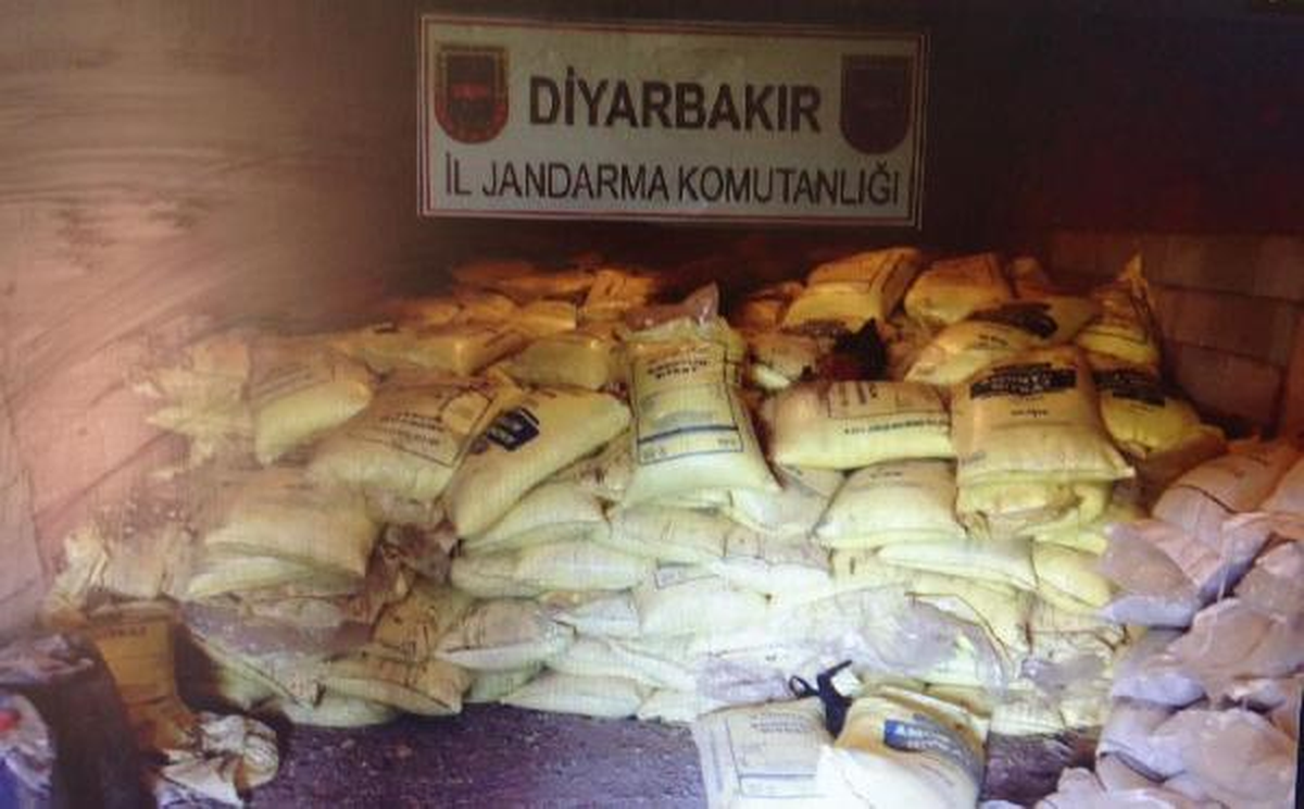Diyarbakır\'da Facia Son Anda Önlendi: 20 Ton Amonyum Nitrat Ele Geçirildi