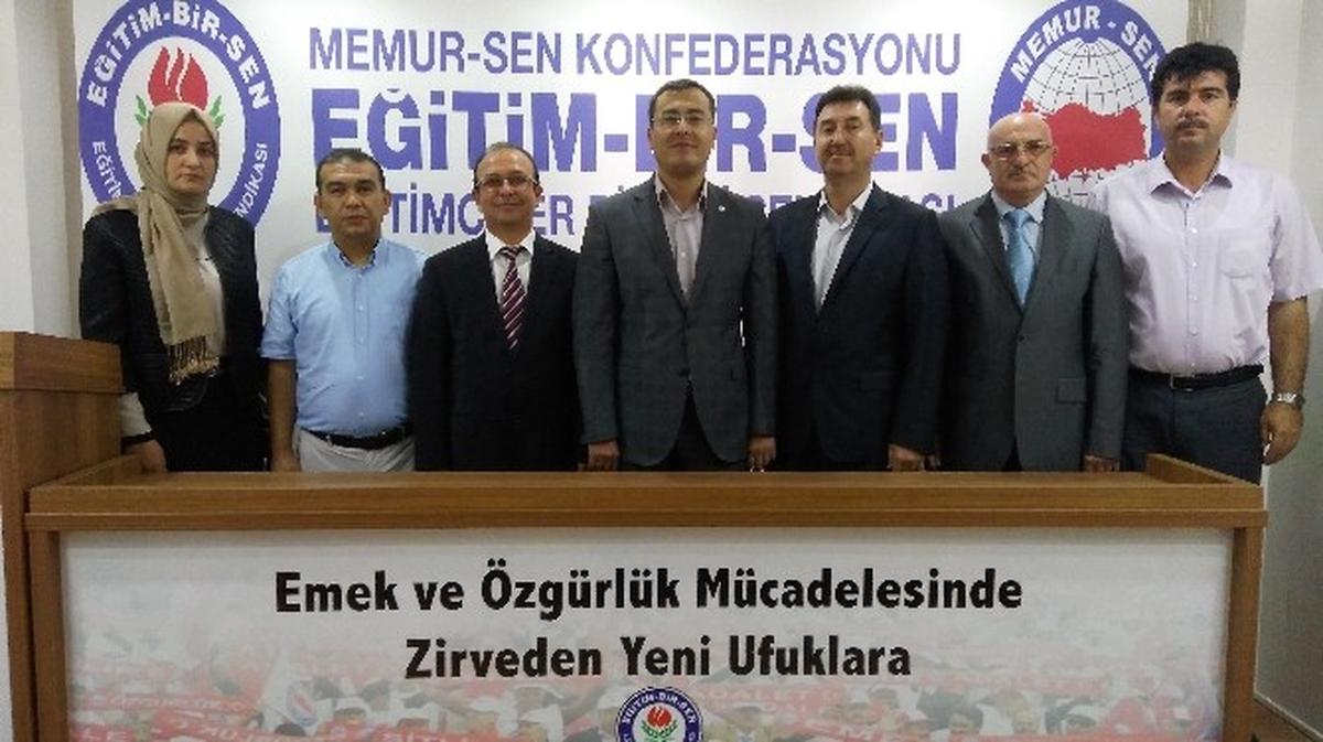Eğitim Bir Sen\'den Teröre Karşı Milli Duruş Vurgusu