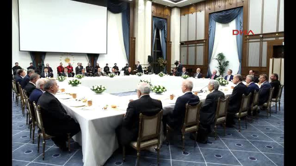 Erdoğan, Beştepe\'de 10 Muharrem İftarı Düzenledi