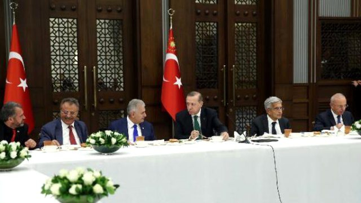 Görüntülü Haber) Erdoğan, Beştepe\'de Muharrem Ayının 10\'uncu Gününde İftar Verdi