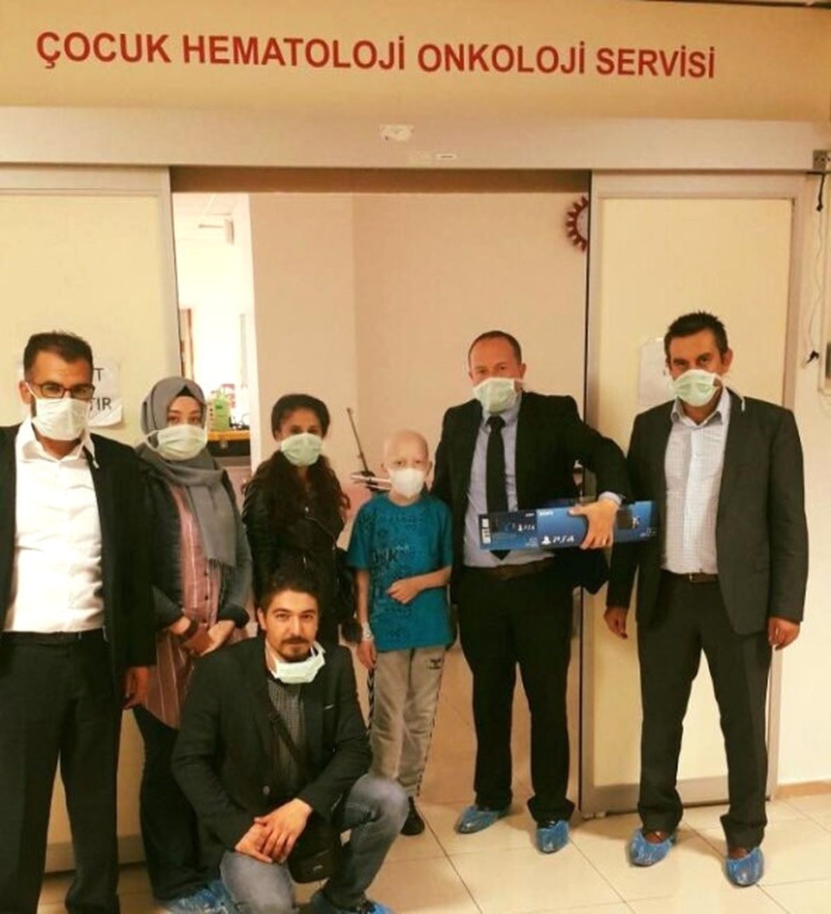 Eskişehir Ülkü Ocakları Yöneticileri Esogü Çocuk Hemotoloji Onkoloji Servisini Ziyaret Etti