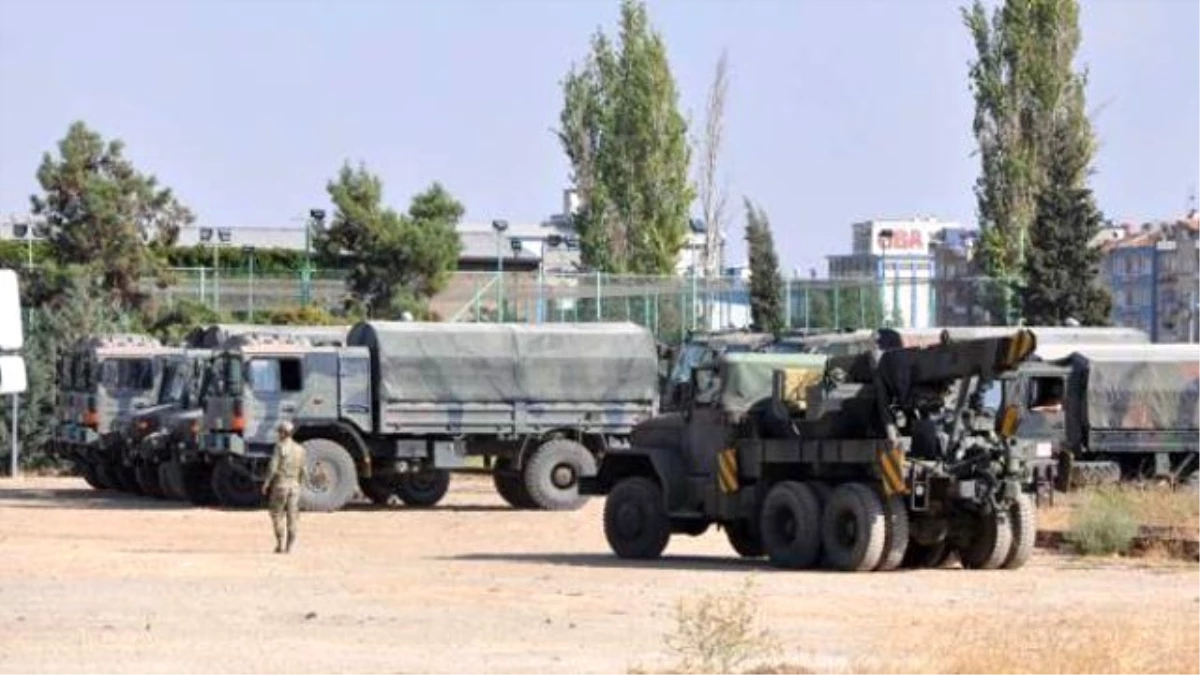 Görüntülü Haber) Gaziantep\'e Askeri Araç ve Personel Sevkiyatı