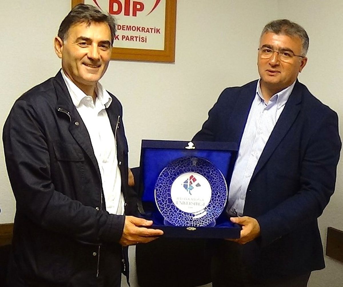 Hasan Kalyoncu Üniversitesi Heyeti, Kosova\'da Önemli İş Birliği Anlaşmalarına İmza Attı