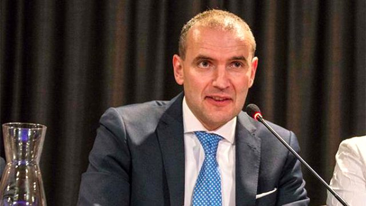 İzlanda Cumhurbaşkanı\'ndan Demirörene Teşekkür Mesajı