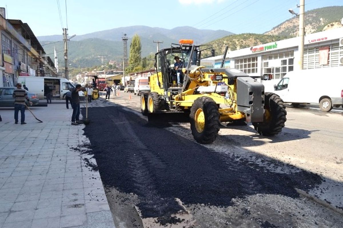 Karabük\'te Asfalt Çalışmaları Devam Ediyor