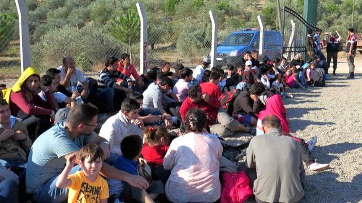 Kırklareli\'nde 46 Kaçak ve Sığınmacı Yakalandı