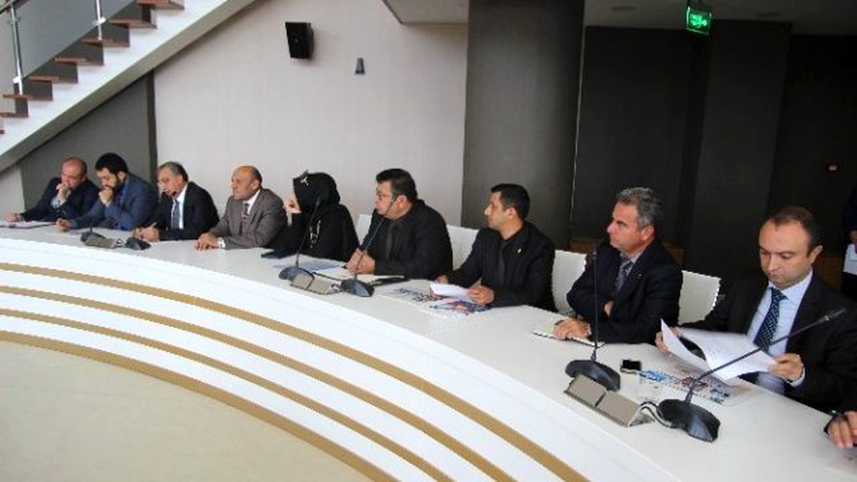 Küsi, Erü\'de Toplandı