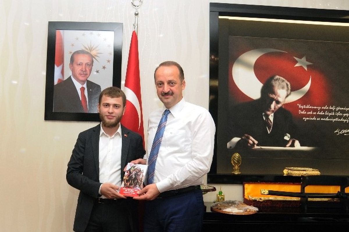 Mamak Belediye Başkanı Mesut Akgül\'e Milli İrade Teşekkürü