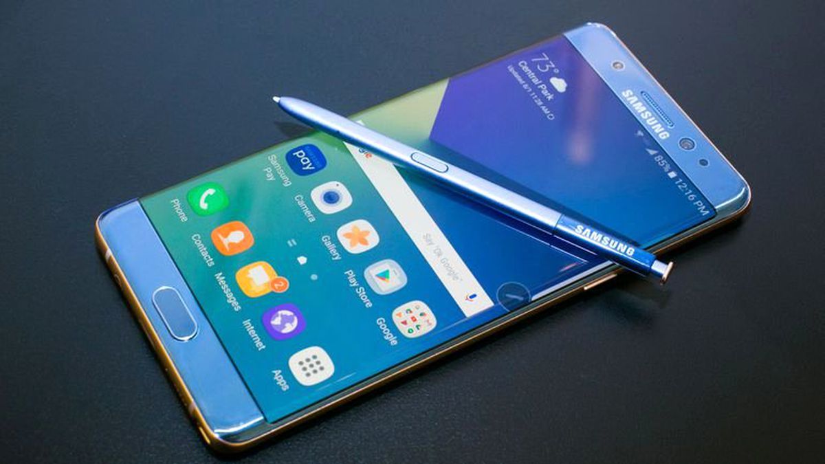 Samsung\'tan, Galaxy Note 7 Kullanıcılarına "Telefonunuzu Kapatın" Uyarısı