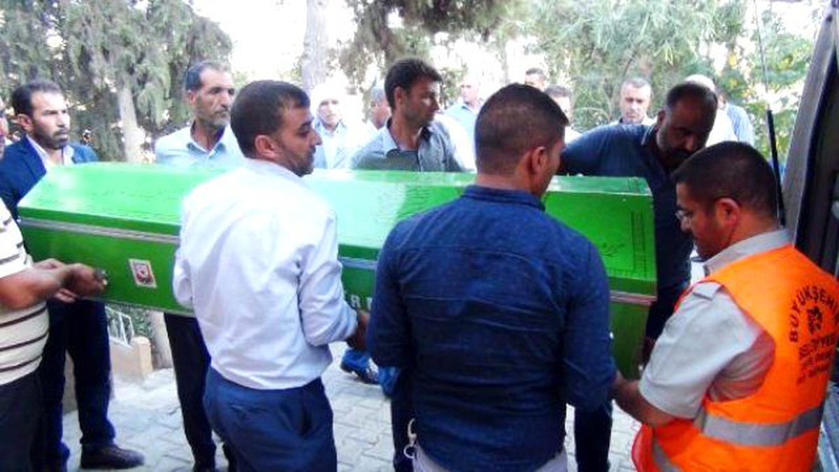 Görüntülü Haber) Şanlıurfa\'da 10 Günlük Gelin, Bıçaklanarak Öldürüldü (2)