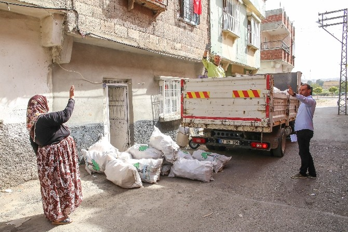 Şehitkamil\'den Ailelere Kışlık Yakacak Yardımı
