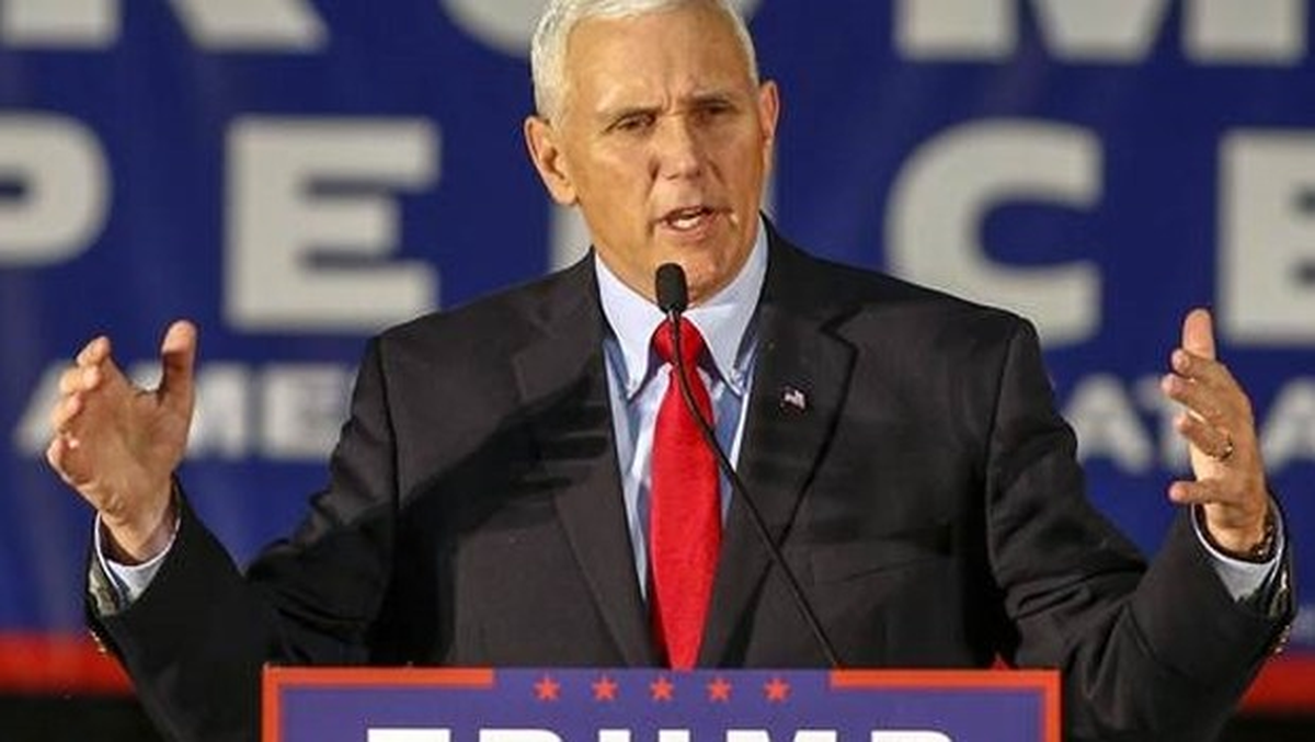 Trump\'ın Yardımcı Adayı Pence, Yarıştan Çekileceği İddiasını Reddetti