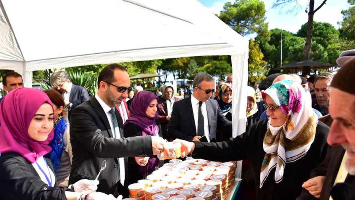 Ünye\'de Aşure Hayrı