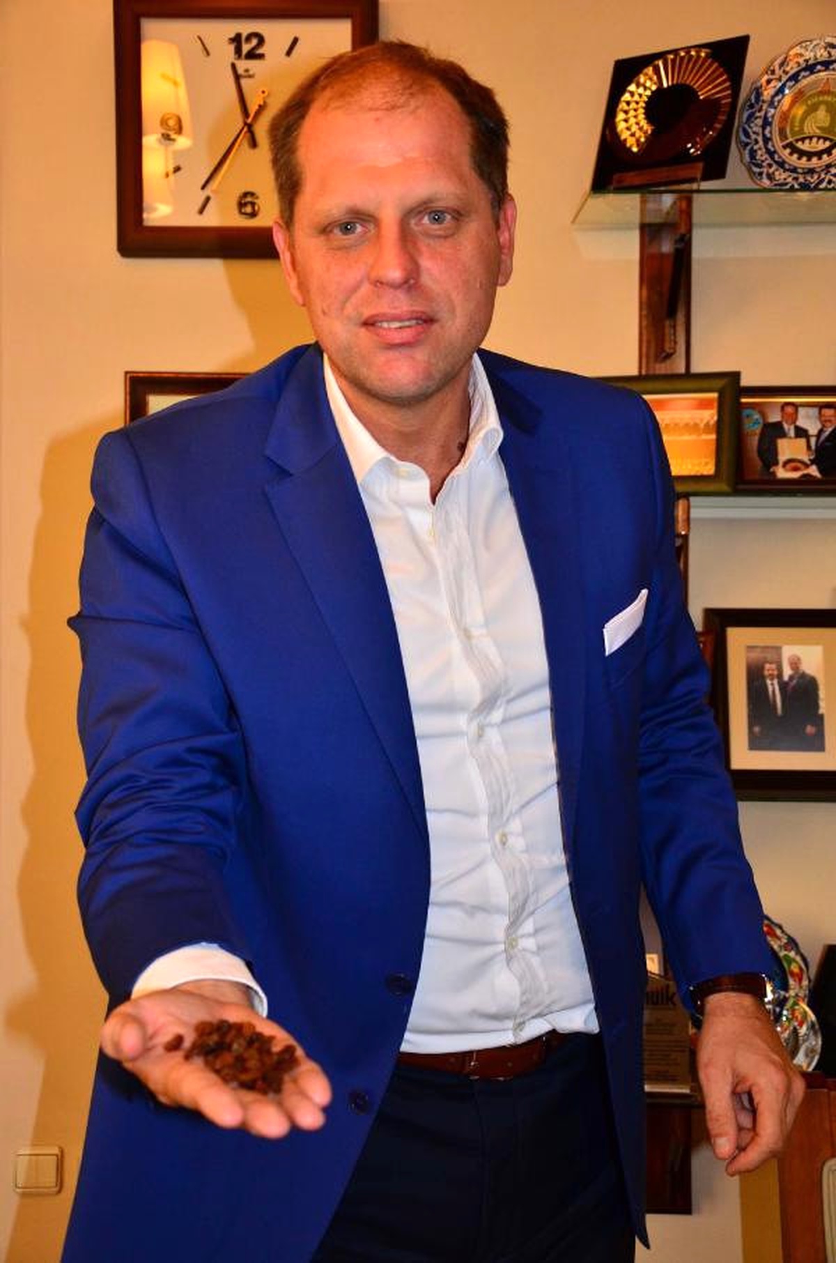 Üzüm Üreticisi Rus Pazarını ve Okul Üzümü Projesini Bekliyor