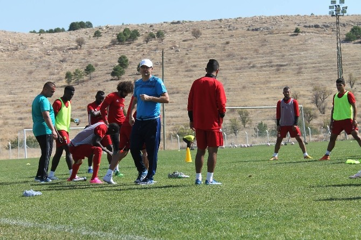 Yeni Malatyaspor Liderliği Sürdürmenin Peşinde
