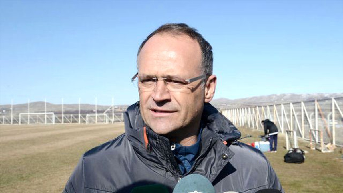 Yeni Malatyaspor Teknik Direktörü Buz Açıklaması