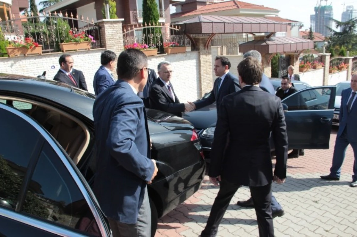 Bakan Ağbal\'dan Eski Maliye Bakanı Unakıtan\'ın Ailesine Taziye Ziyareti