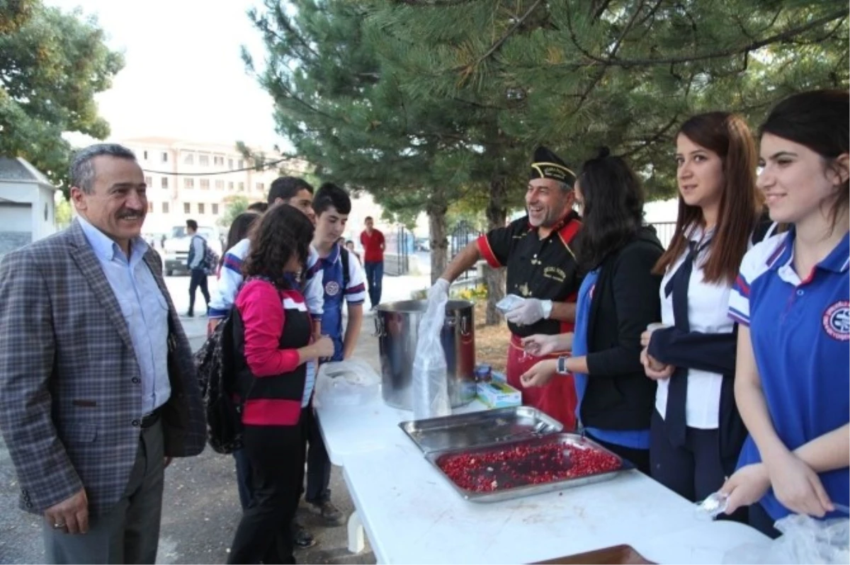 Başkan Tutal, Aşure Etkinliklerine Katıldı