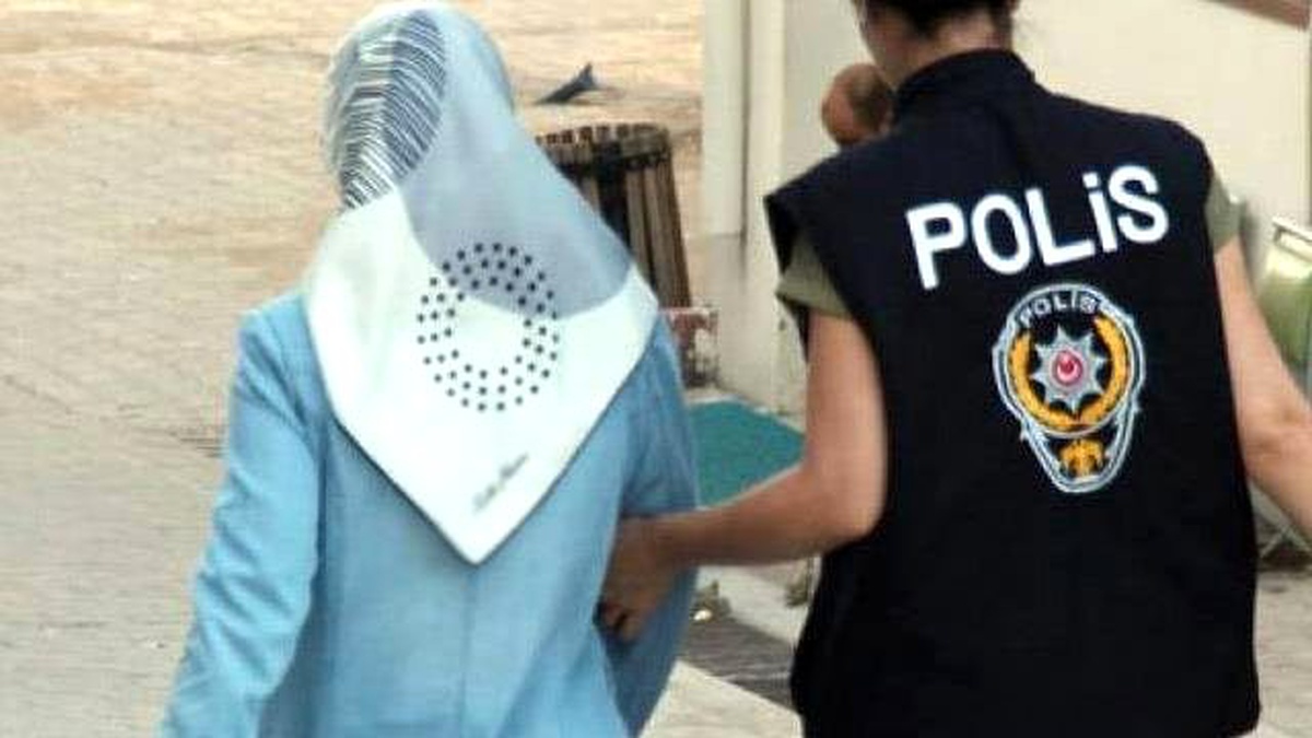 Bursa\'da Fetö\'nün Ablalarına Operasyon