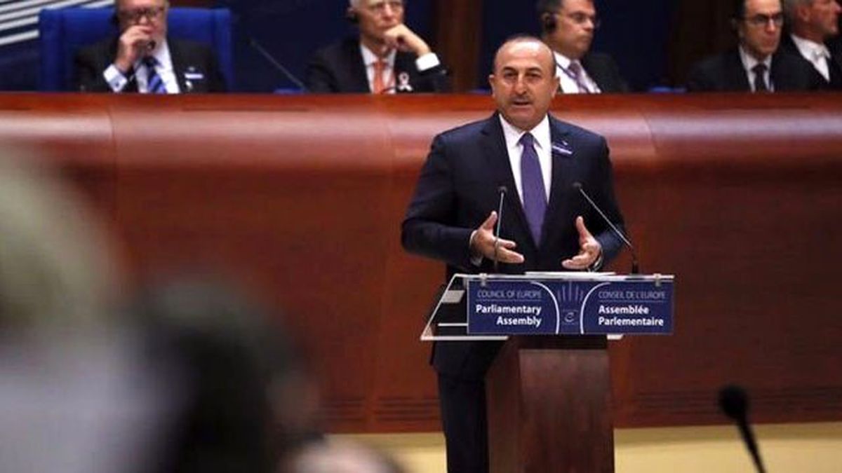 Çavuşoğlu 15 Temmuz Sonrası Eşiyle Yaşadığı İlginç Diyaloğu Anlattı!