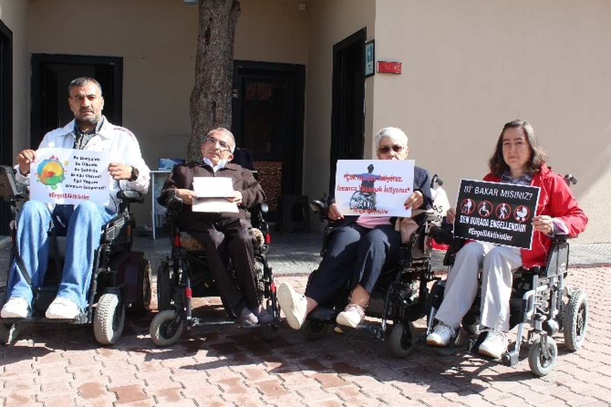 Engelli Aktivistlerden Protesto Eylemi