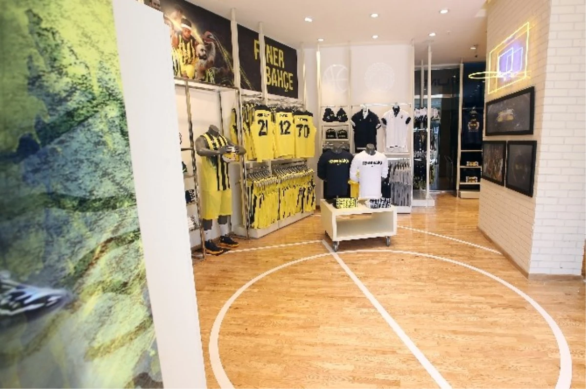 Fenerbahçe\'den Basketbol Taraftarlarına Özel Mağaza