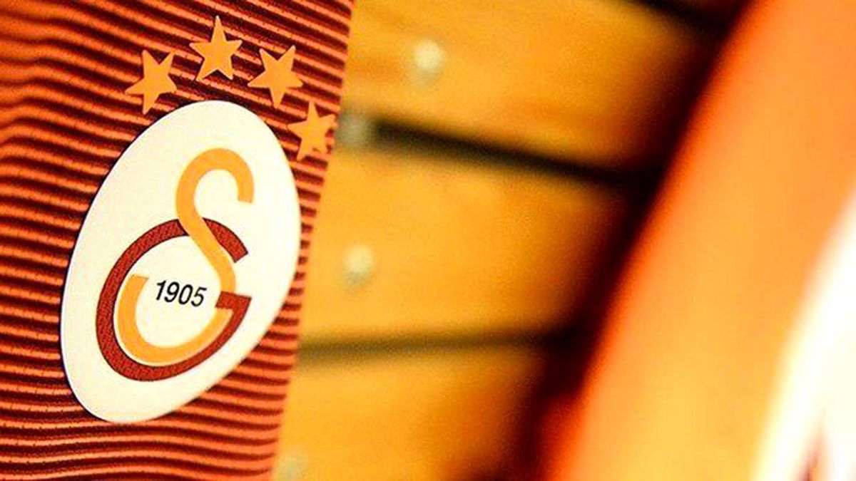 Galatasaray'ın Dergisinde Kulübün Kuruluş Tarihini Bilemediler