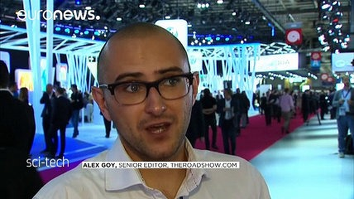 Giderek Yaygınlaşan Elektrikli Otomobiller Paris\'teki Fuarda Görücüye Çıktı