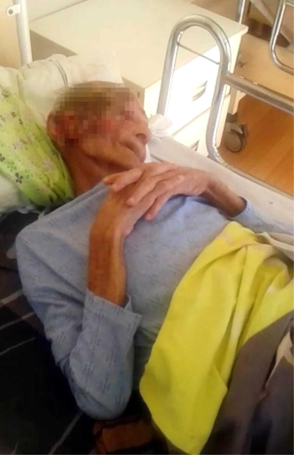 Görüntüleriyle Yürek Sızlatan 90 Yaşındaki Ahmet Solak Öldü