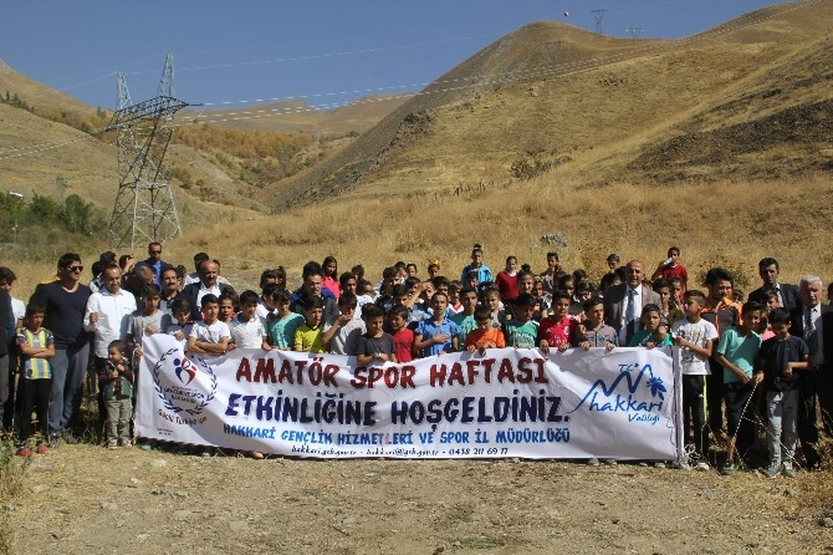 Hakkari\'de Amatör Spor Haftası Etkinlikleri
