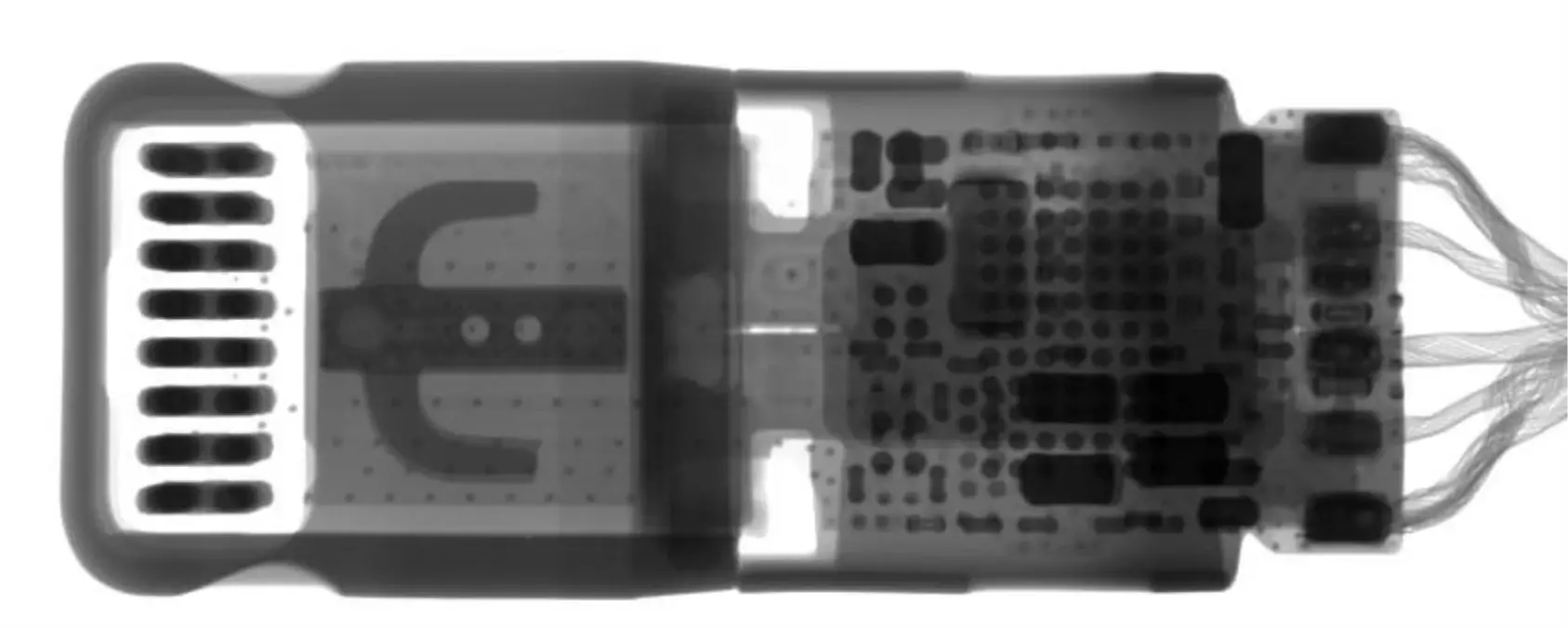 İphone 7 Adaptörünü de Parçaladılar!