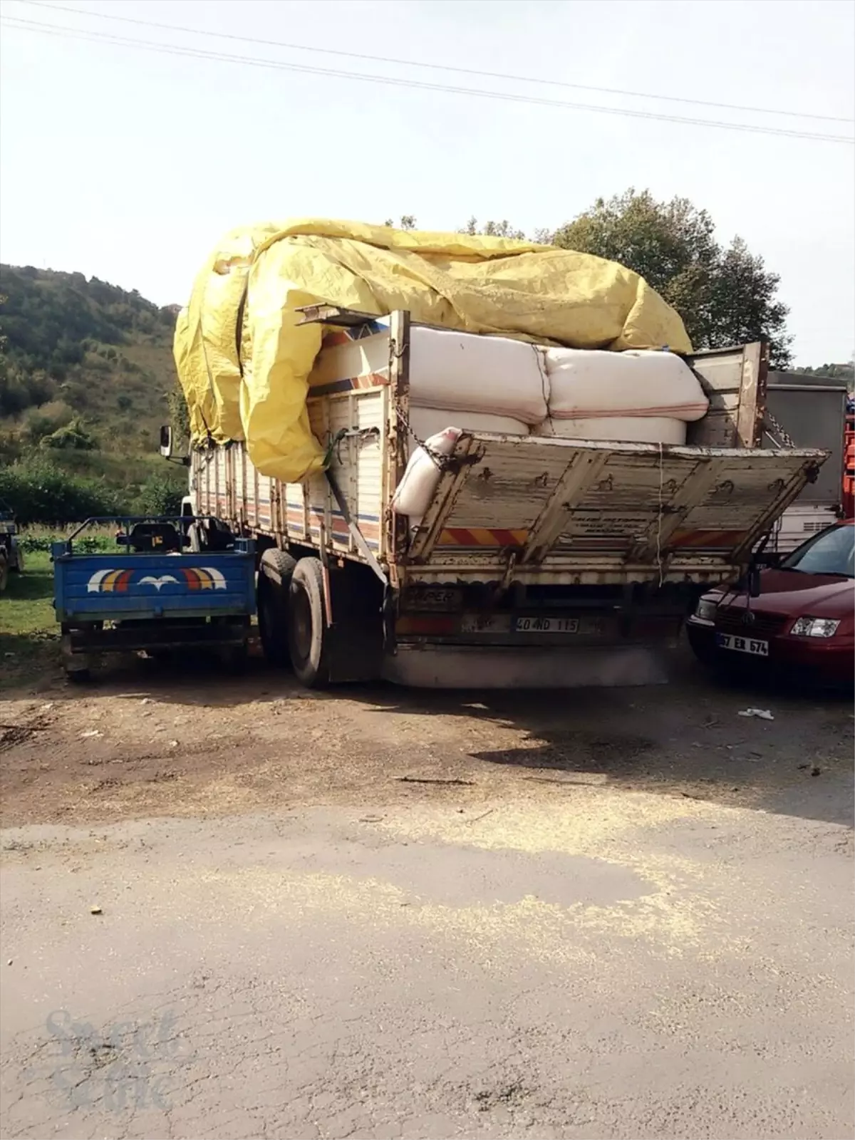 Kamyonet Kasasından Düşen Kişi Yaralandı