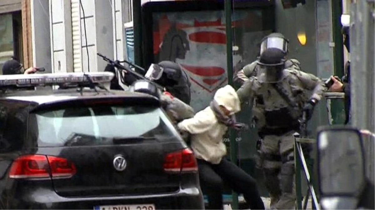 'Kara Kutu' Konuşmayınca, Avukatları Savunmadan Vazgeçti