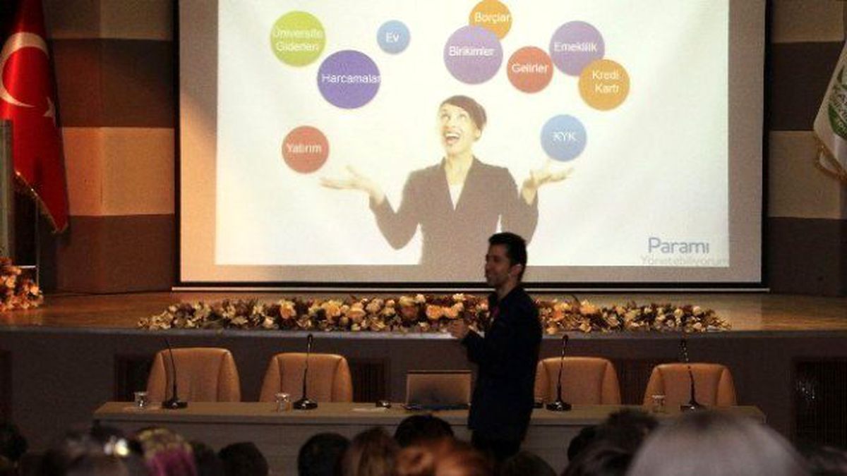 Kbü\'de "Paramı Yönetebiliyorum" Konferansı