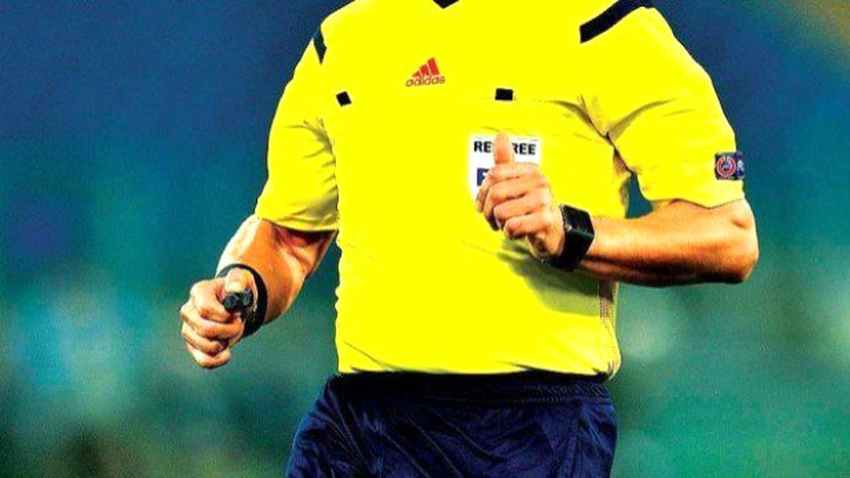 Manchesterlı Hakemin Liverpool Maçına Atanması Tepki Çekti
