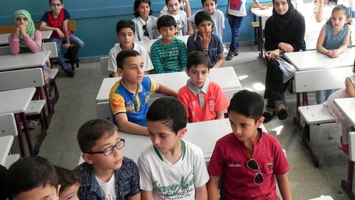 MEB\'den İzni Olmayan Suriye Okullarına Kilit