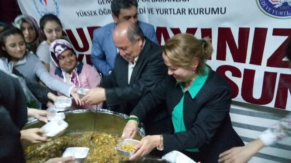 Melikgazi Kız Öğrenci Yurdu\'nda "Muharrem Ayı ve Aşure" Konulu Konferans Verildi