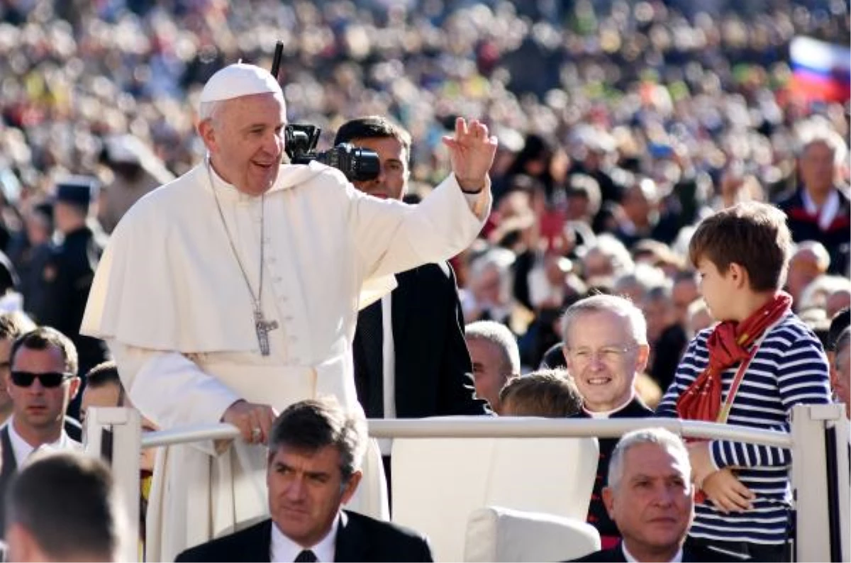Papa, Suriye\'de Ateşkes Sağlanması İçin Sorumlulara Yalvardı
