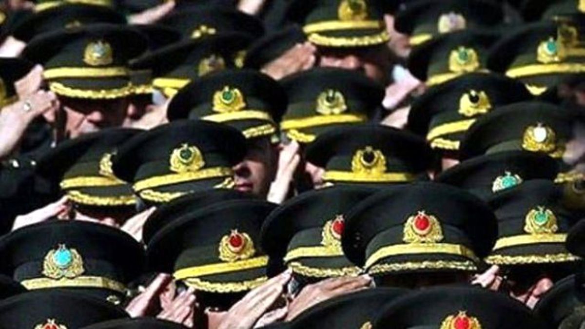 Son Dakika! 158'i Subay 233 Asker TSK'dan İhraç Edildi